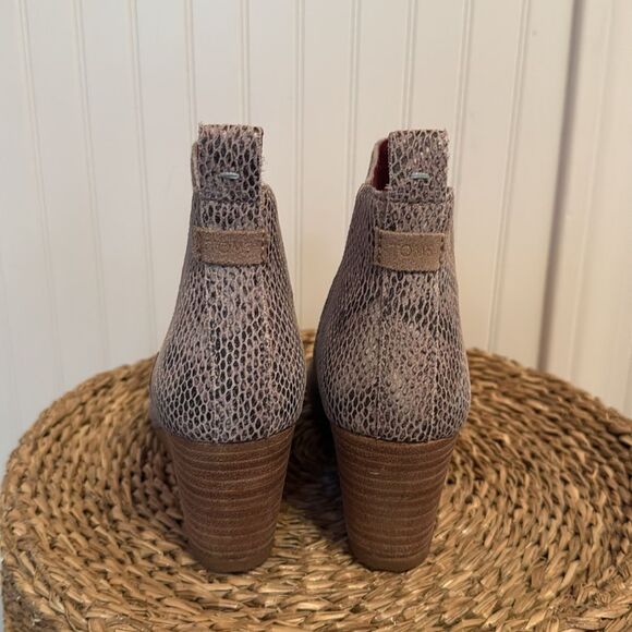 Tom’s Kelsie Stylish Snake Print Wedge Ankle Booties - 7 - Great Condition - Picture 4 of 9